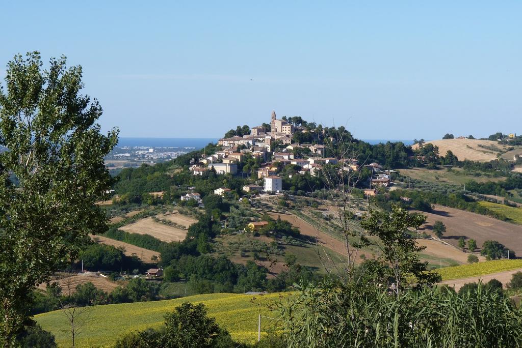 Albergo Diffuso Borgo Montemaggiore Монтемаджоре-аль-Метауро Экстерьер фото